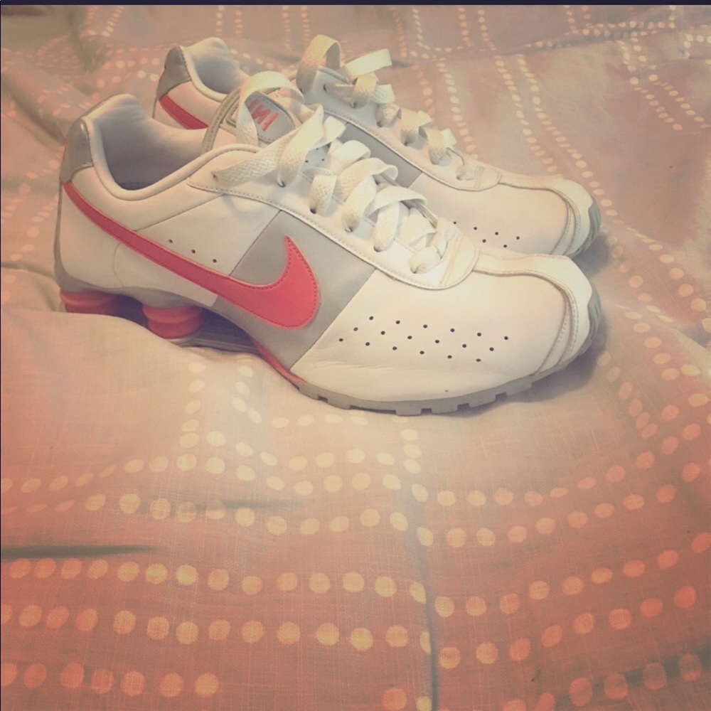 Nike shocks